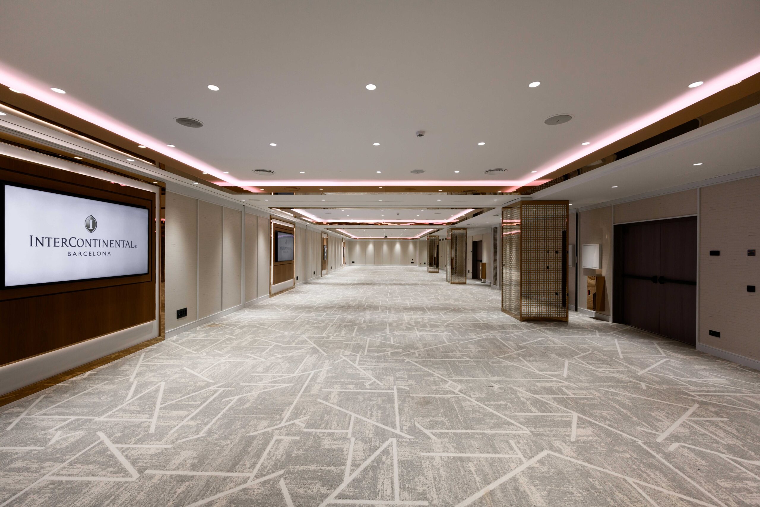 Coral + Cristal + Diamant room