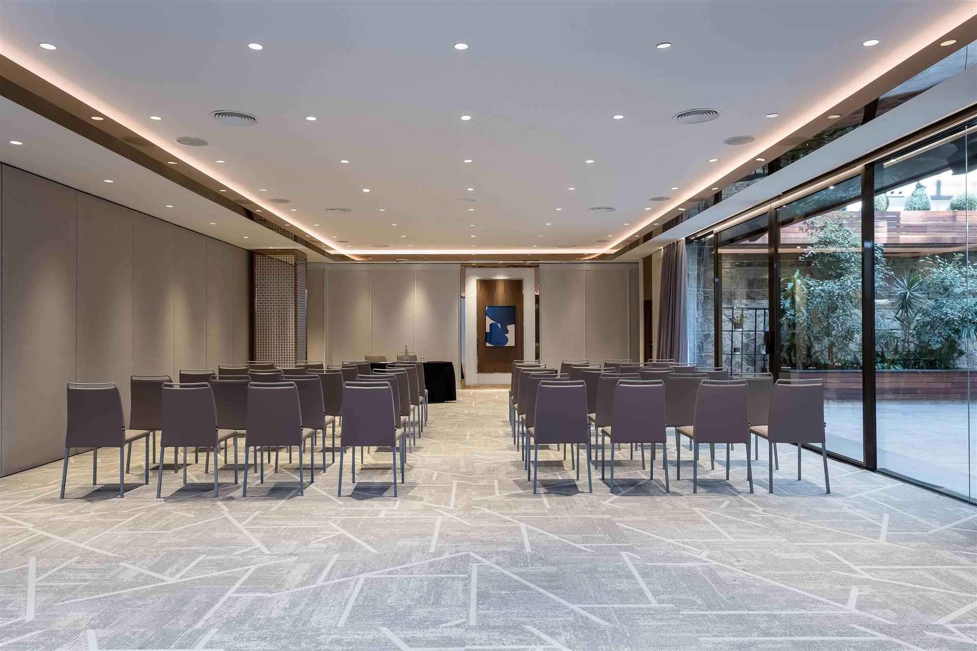 Vivaldi 1 room